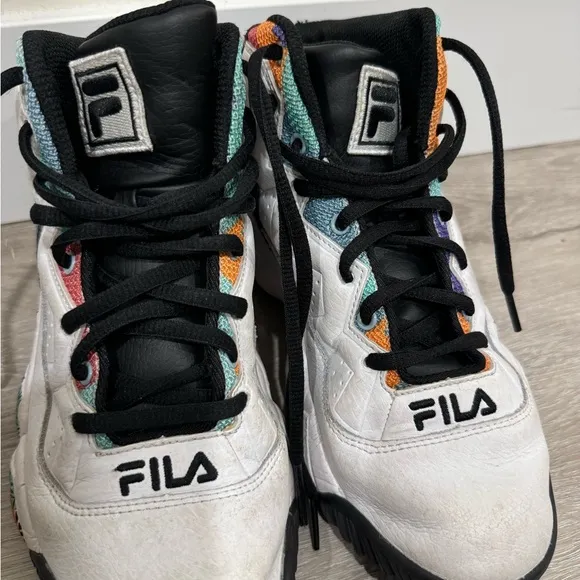 FILA MB ‘90s Athletic High Top Basketball Shoes Size 6