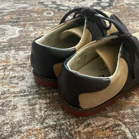 FootMate’s Connor Oxford Suede &amp; Leather Dress Shoes in Dirty Buck/Brown Size 12