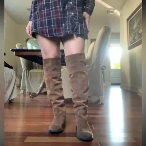 Franco Sarto Suede Knee High Boots Rich Camel/Carmel Color