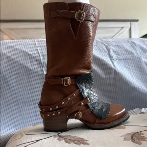 Free Bird Brown Leather Women's Boots