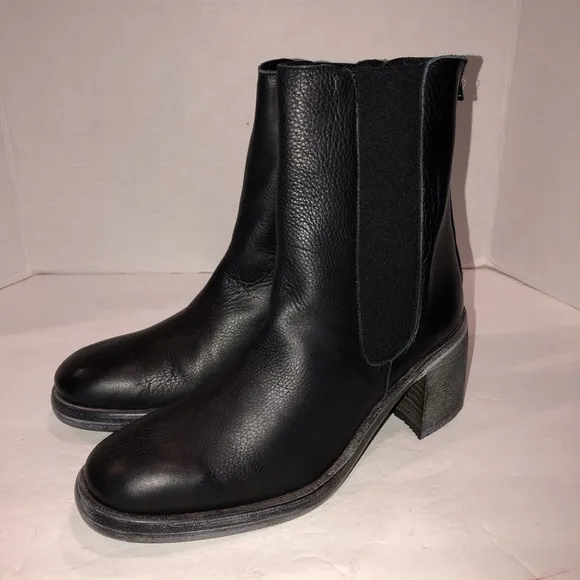 Free People Black Leather Essential Chelsea Heeled Boots Shoes 9.5/39.5