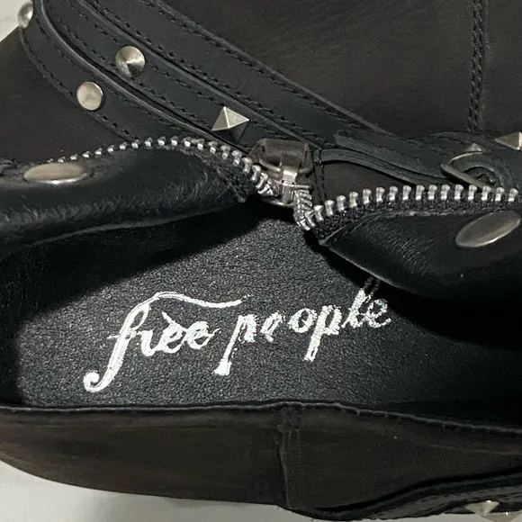 Free People Chesa Black Leather Side Zip Studded Low Bootie Size 40 US 9 New