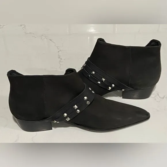 Free People Chesa Black Leather Side Zip Studded Low Bootie Size 40 US 9 New