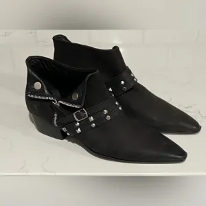 Free People Chesa Black Leather Side Zip Studded Low Bootie Size 40 US 9 New