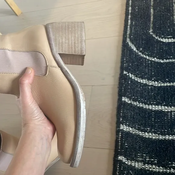 Free people essential Chelsea boot in Sandy beige 36
