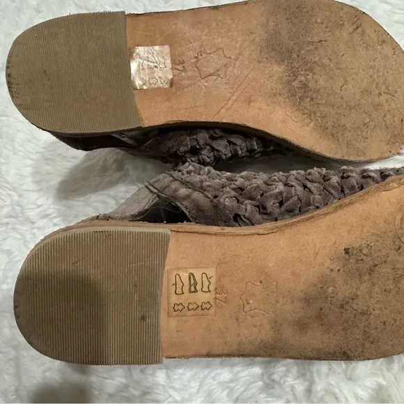 Free People Island Cruiser Woven Taupe Sandals Size 6