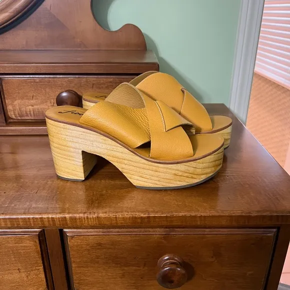 Free People Kora women’s platform clogs