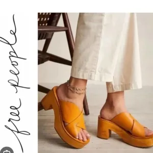 Free People Kora women’s platform clogs