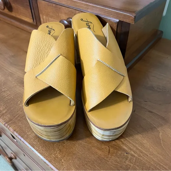 Free People Kora women’s platform clogs