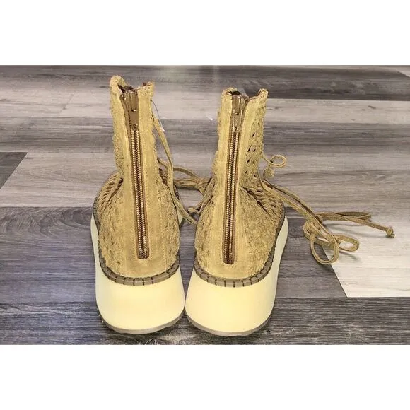 Free People‎ Luca Lace Up Sandals Women's 7 Woven Suede Tan Gladiator NIB
