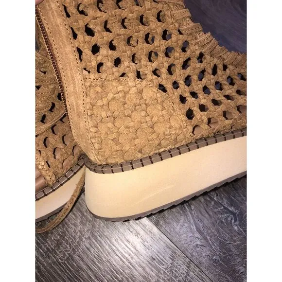 Free People‎ Luca Lace Up Sandals Women's 7 Woven Suede Tan Gladiator NIB