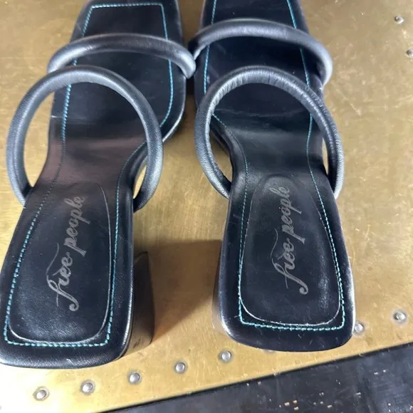 Free People Womens Two Strap Heeled Sandal Slip On Parker Block Heel Black 8.5