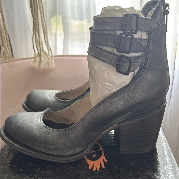 Freebird by Steven Randi Stylish Black Women's Booties