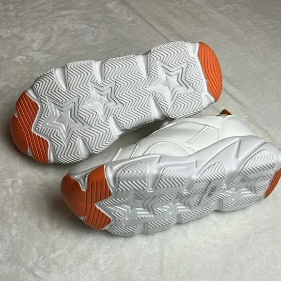French connection Riley Sneakers/Shoes Sz 7 White Orange Low top Lace up
