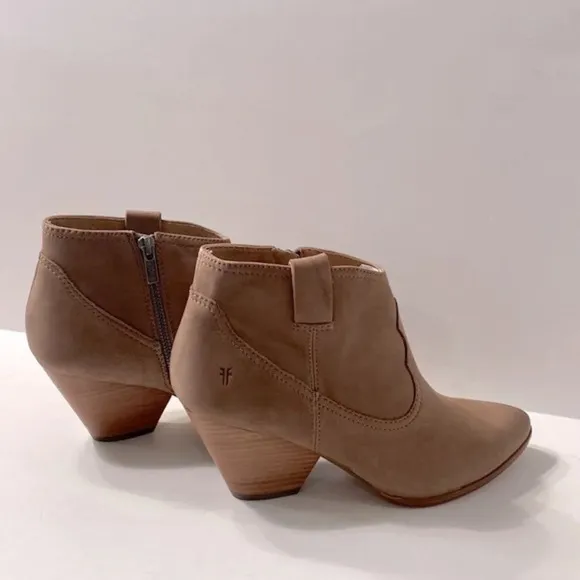 Frye &quot;NEW&quot; Western Dusty Rose Rory Leather Cowboy Pointed Toe Ankle Boots Size 9