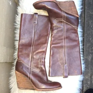 Frye Caroline campus boots brown leather wedge 8M