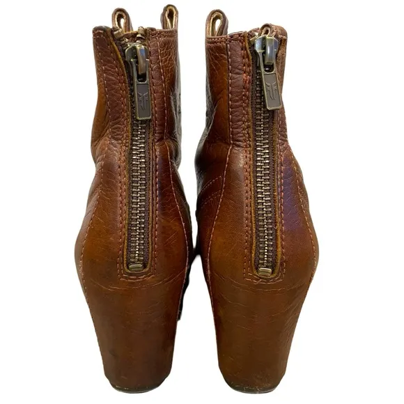 Frye Carson Leather Hidden Wedge Cognac Ankle Booties Size 7