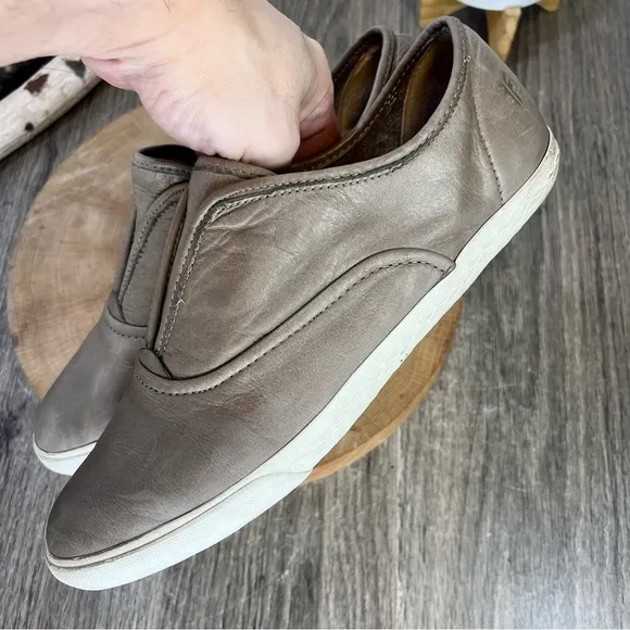 *FRYE | Mindy Slip-On Leather Sneaker Shoes in Tan Brown Size 9.5
