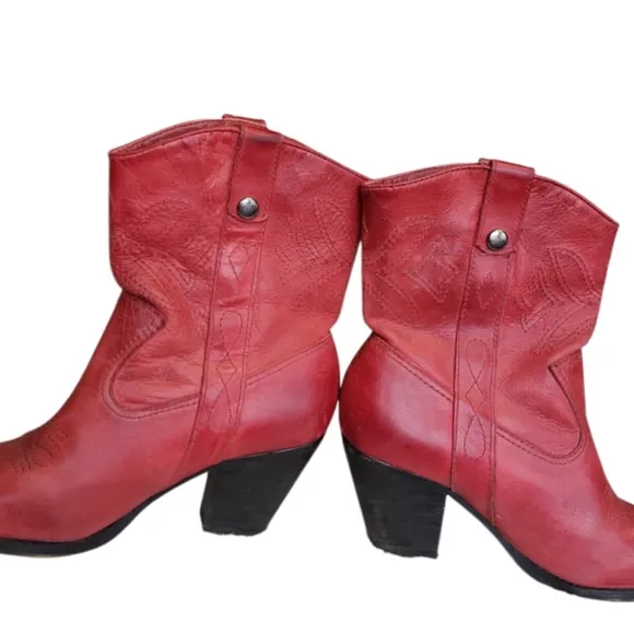 GB Gianni Bini Red Leather Upper Made in Brazil Women's Boots Size 6.5 M.