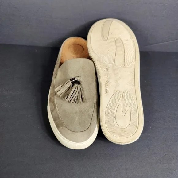 Gentle Souls By Kenneth Cole Rory Tassel Gray Suede Slip On Mule Loafer Wmn 11M