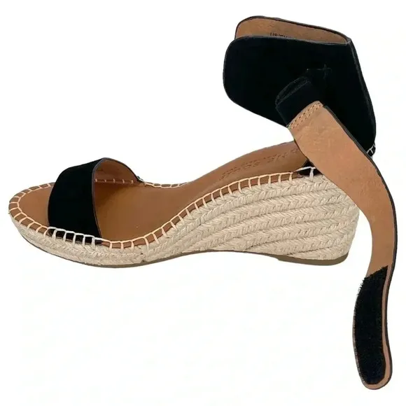 Gentle Souls Kenneth Cole Charli Ankle Strap Womens Wedge Sandals Size 5.5M