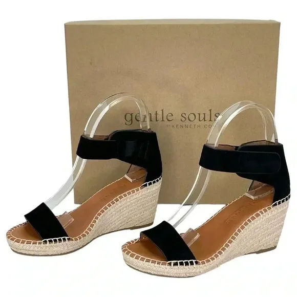 Gentle Souls Kenneth Cole Charli Ankle Strap Womens Wedge Sandals Size 5.5M