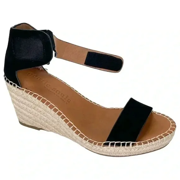 Gentle Souls Kenneth Cole Charli Ankle Strap Womens Wedge Sandals Size 5.5M