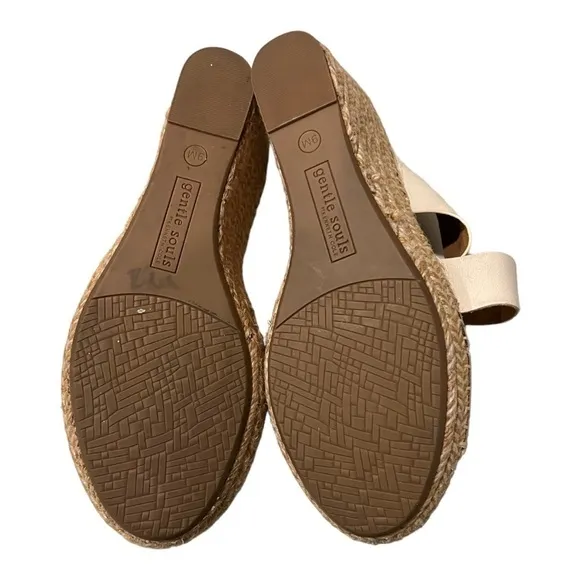Gentle Souls Womens Charli Off White Woven Wedge Sandals 9