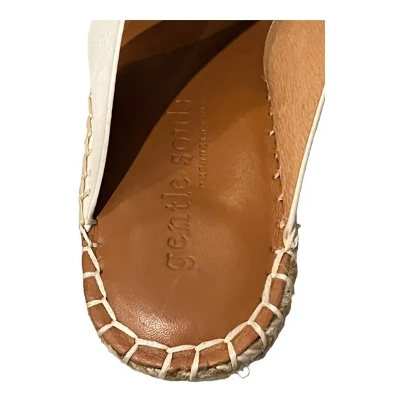 Gentle Souls Womens Charli Off White Woven Wedge Sandals 9