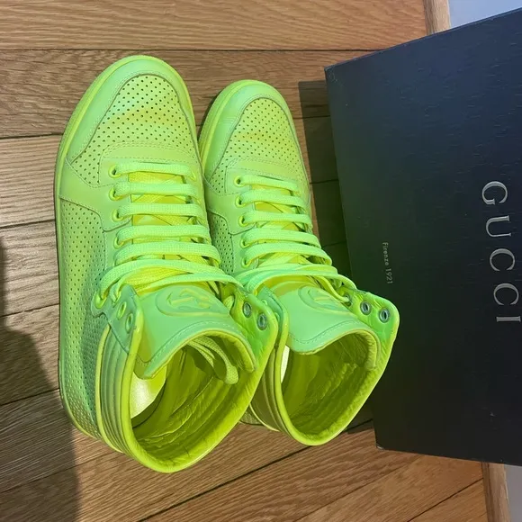 GENTLY USED AUTHENTIC GUCCI CALFSKIN CODA HIGH TOP NEON SNEAKERS SIZE 37.5/7.5