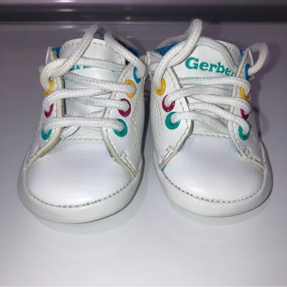 Gerber Vintage Crib Shoes / Slip Guard / Infant shoes 1980’s approx size 0‎
