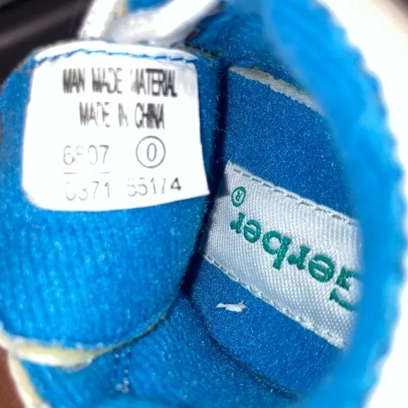 Gerber Vintage Crib Shoes / Slip Guard / Infant shoes 1980’s approx size 0‎