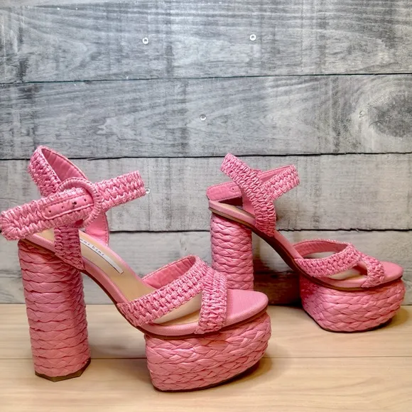 GIANNI BINI PELLE NWOB RAFFIA Pink Woven Platform Sandals