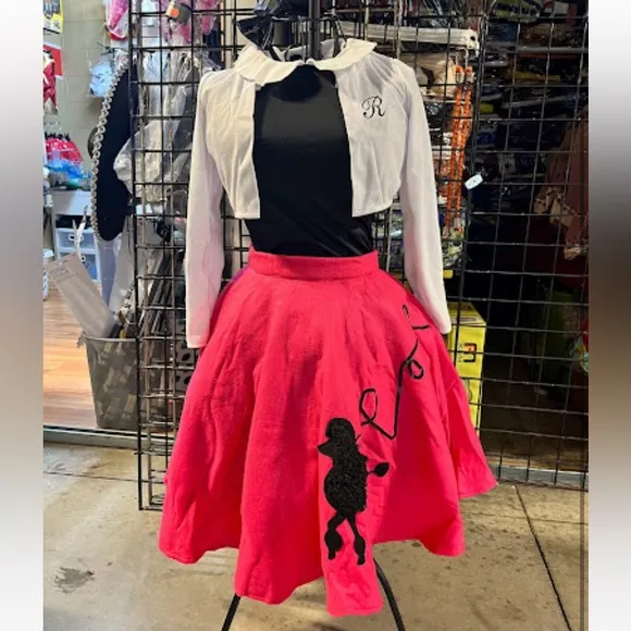 🐩Girls 50’s Poodle sockhop costume