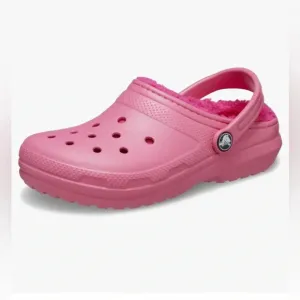 Girls Crocs Fuzzy Lined Pink Shoes Size 5 NEW WITHOUT TAGS