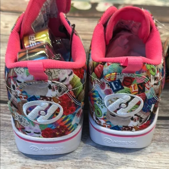 Girls Heelys Little Kid (Sz 8) and Big Kid (Sz 9) Pro 20 Print Sneakers • NWT!