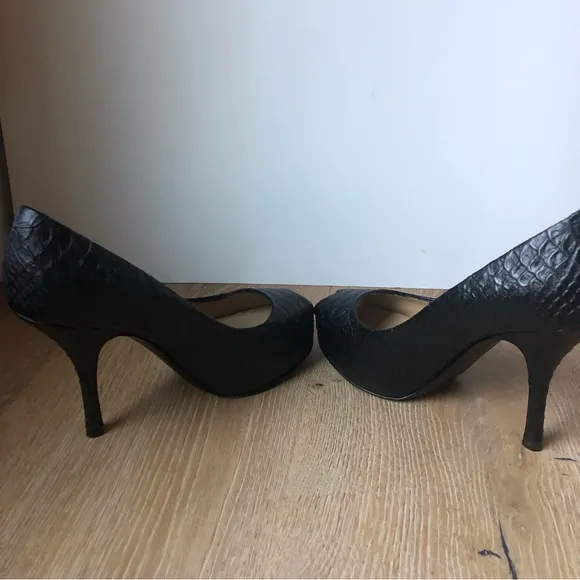 Giuseppe Zanotti snake embossed black peep toe platform shoes size 36//6…