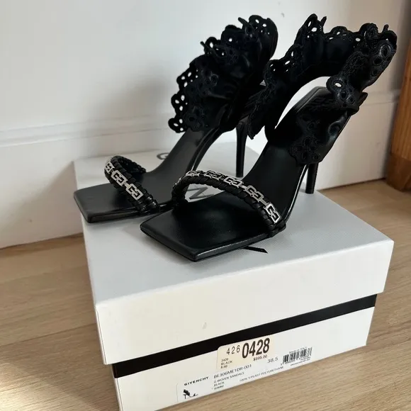 Givenchy- G Woven Lambskin Chain Ruffle Sandals 38.5