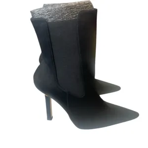 Good‎ American Black Heeled Boots Sleek Design