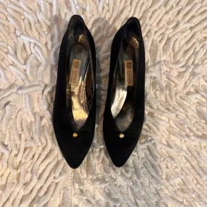 Gucci vintage shoes