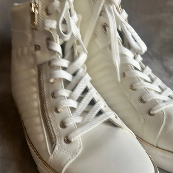Guess White High-Top Athletic Sneakers with Quilted Design