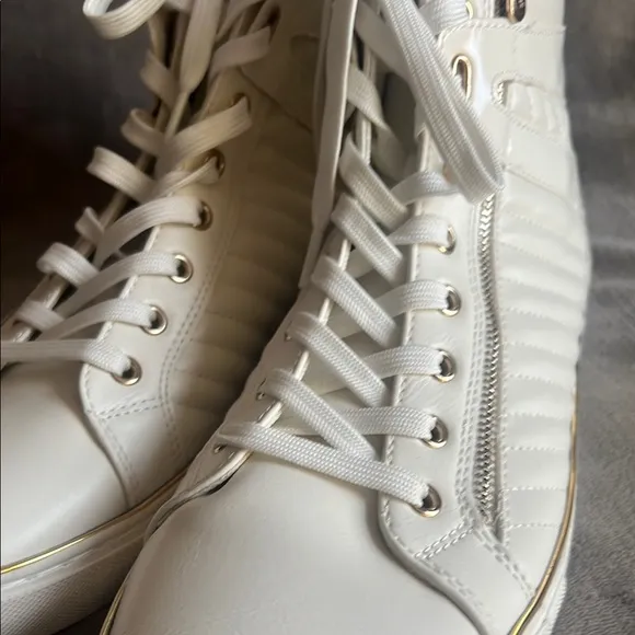Guess White High-Top Athletic Sneakers with Quilted Design