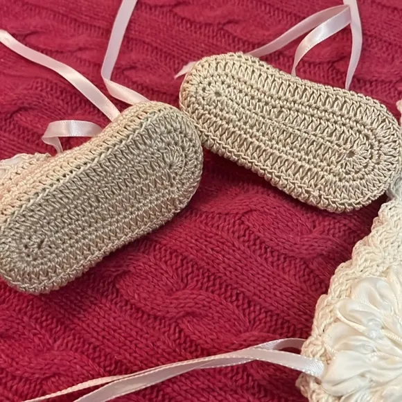 Handmade baby bonnet and shoes