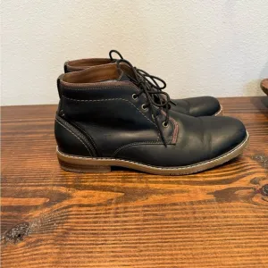 HAWKER RYE Chukka Boots Men Sz 10 Leather Black Classic Ankle Shoes Preppy