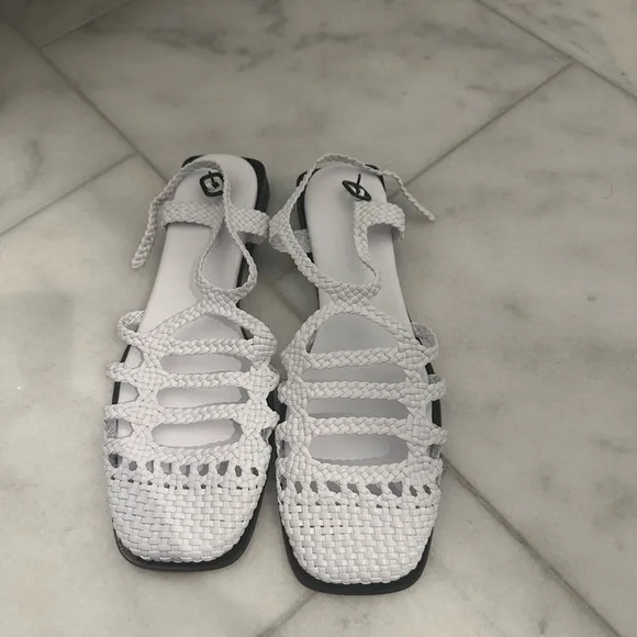 Hereu White Woven Sandals with Straps - excellent condition