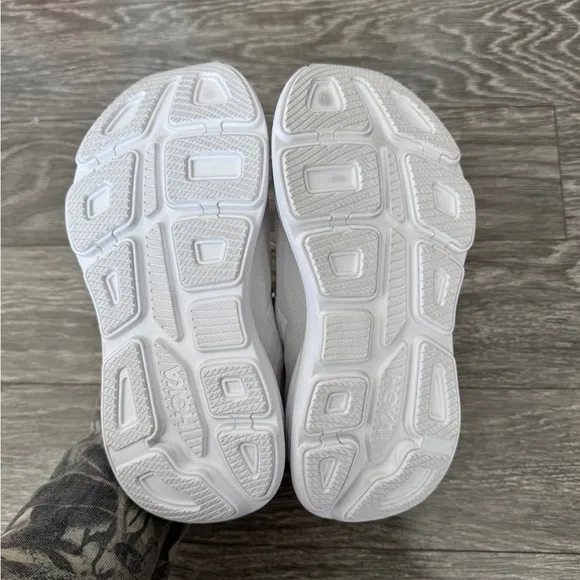 HOKA Bondi 9 White Sneakers 7