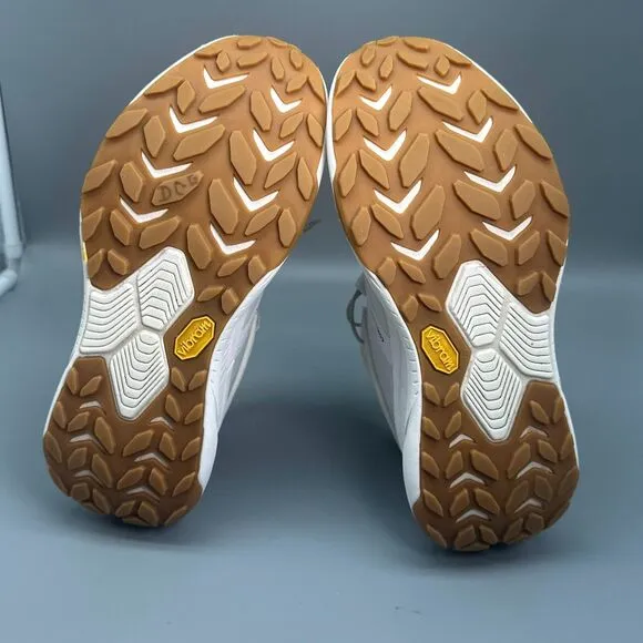 Hoka One One Transport Women's 7.5 White Athletic Sneakers Cord-Lock Low Top