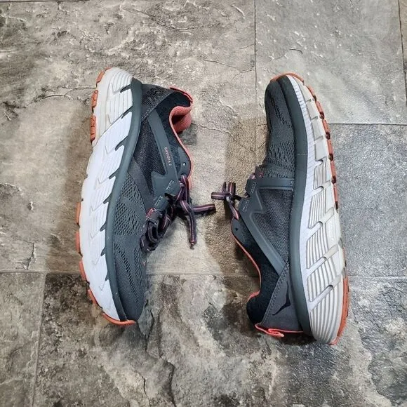 Hoka One One Gavoita 2 Running Shoe Coral /Gray Woman's 6.5