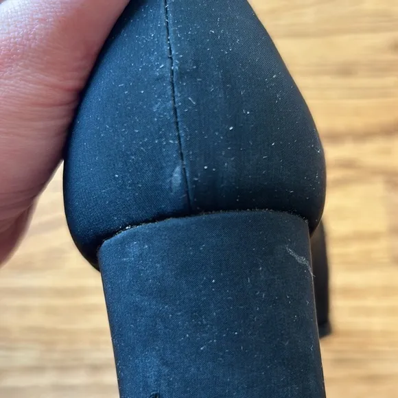 HOST PICK: Vintage Bottega Veneta Made In Italy black heeled shoes Size 7B