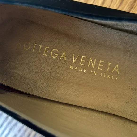 HOST PICK: Vintage Bottega Veneta Made In Italy black heeled shoes Size 7B